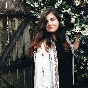 Meet your Posher, Priscilla